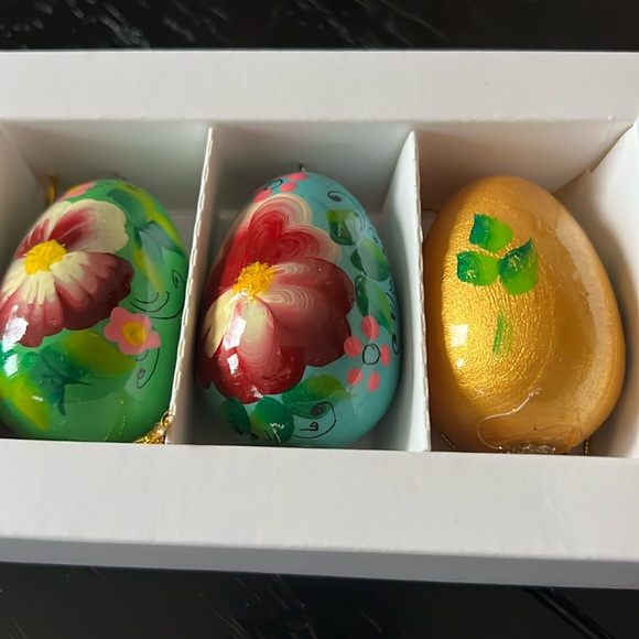 Set of hand painted Russian Easter eggs-NEW IN BOX - Picture 3 of 4
